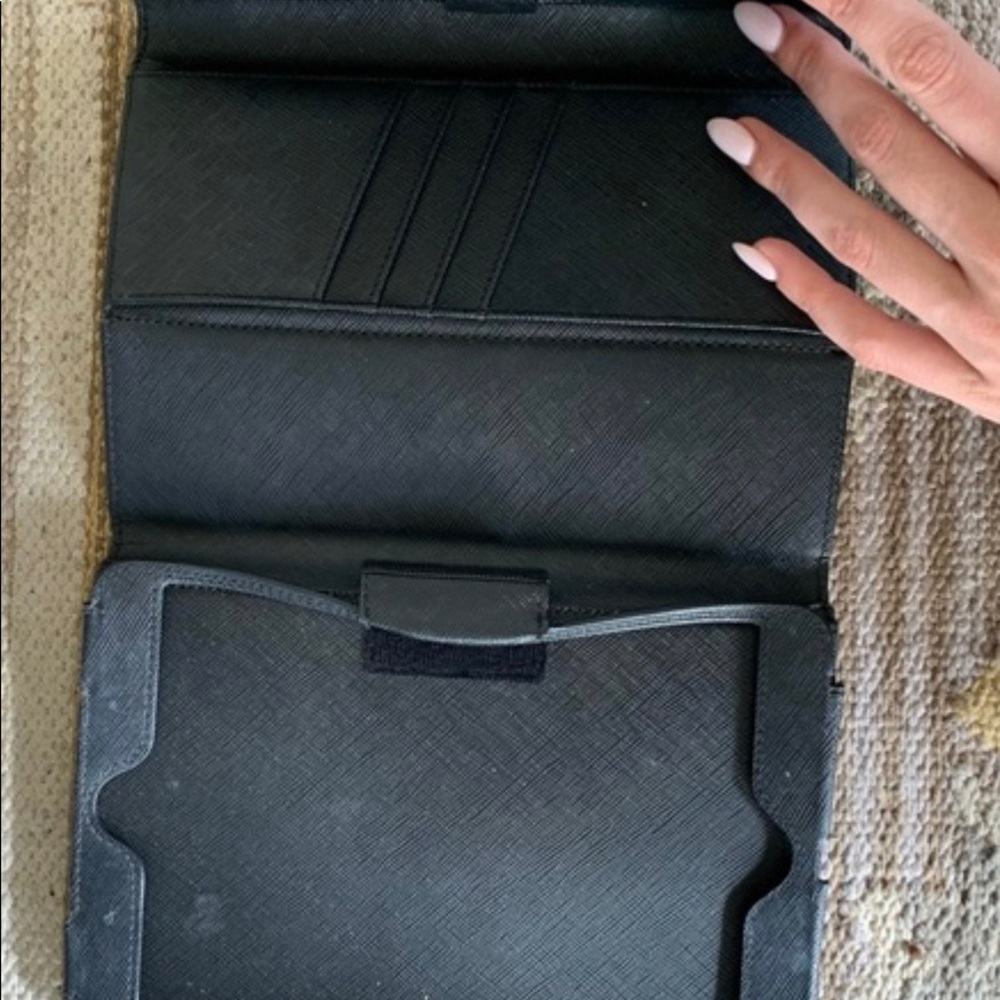 Michael Kors IPad mini case - Picture 3 of 3